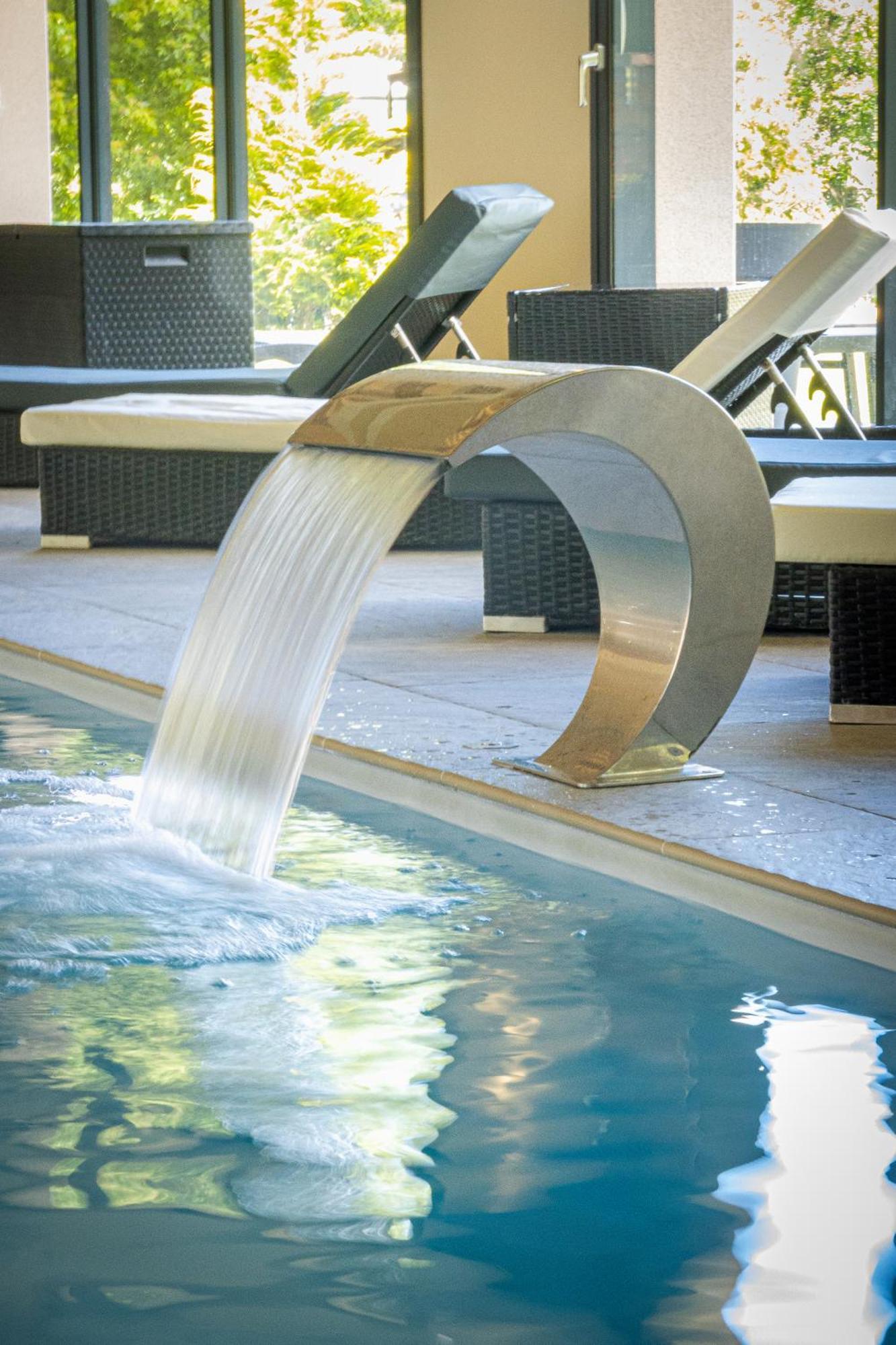 Logis Hotel Le Regal & Spa Saint-Die-des-Vosges المظهر الخارجي الصورة